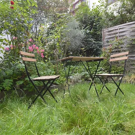 Newly Renovated With Small Garden & Service * Bremen